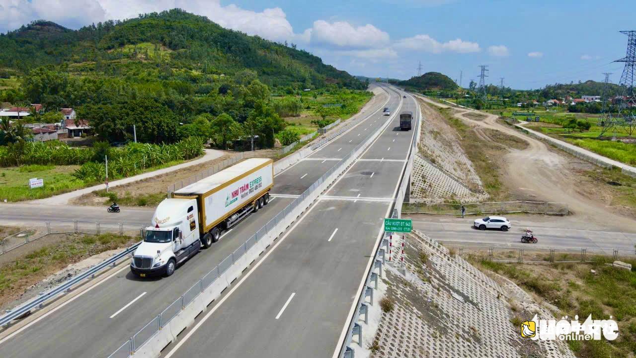 多樂省58公里南北高速公路開通首日