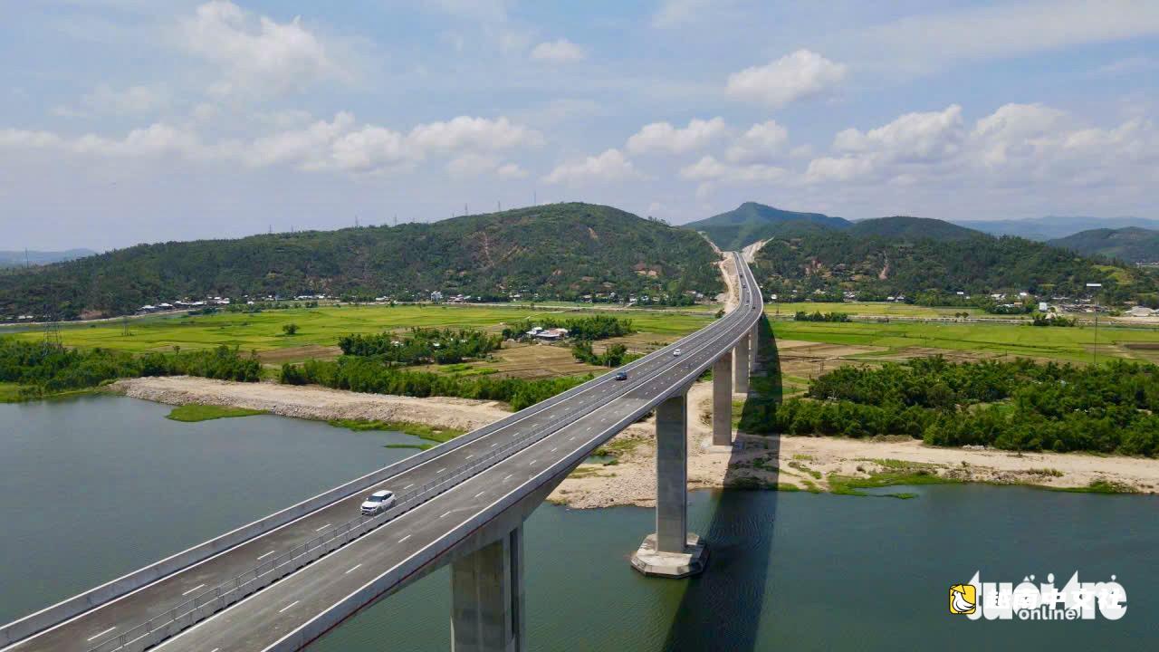 多樂省58公里南北高速公路開通首日