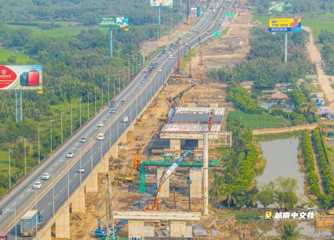 重點高速公路工地在4月30日至5月1日假期期間持續施工