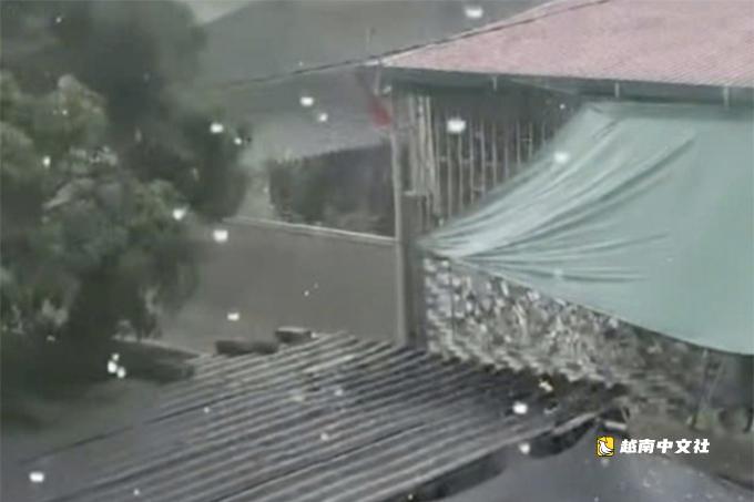 雞蛋大小的冰雹降臨義安省和河靜省