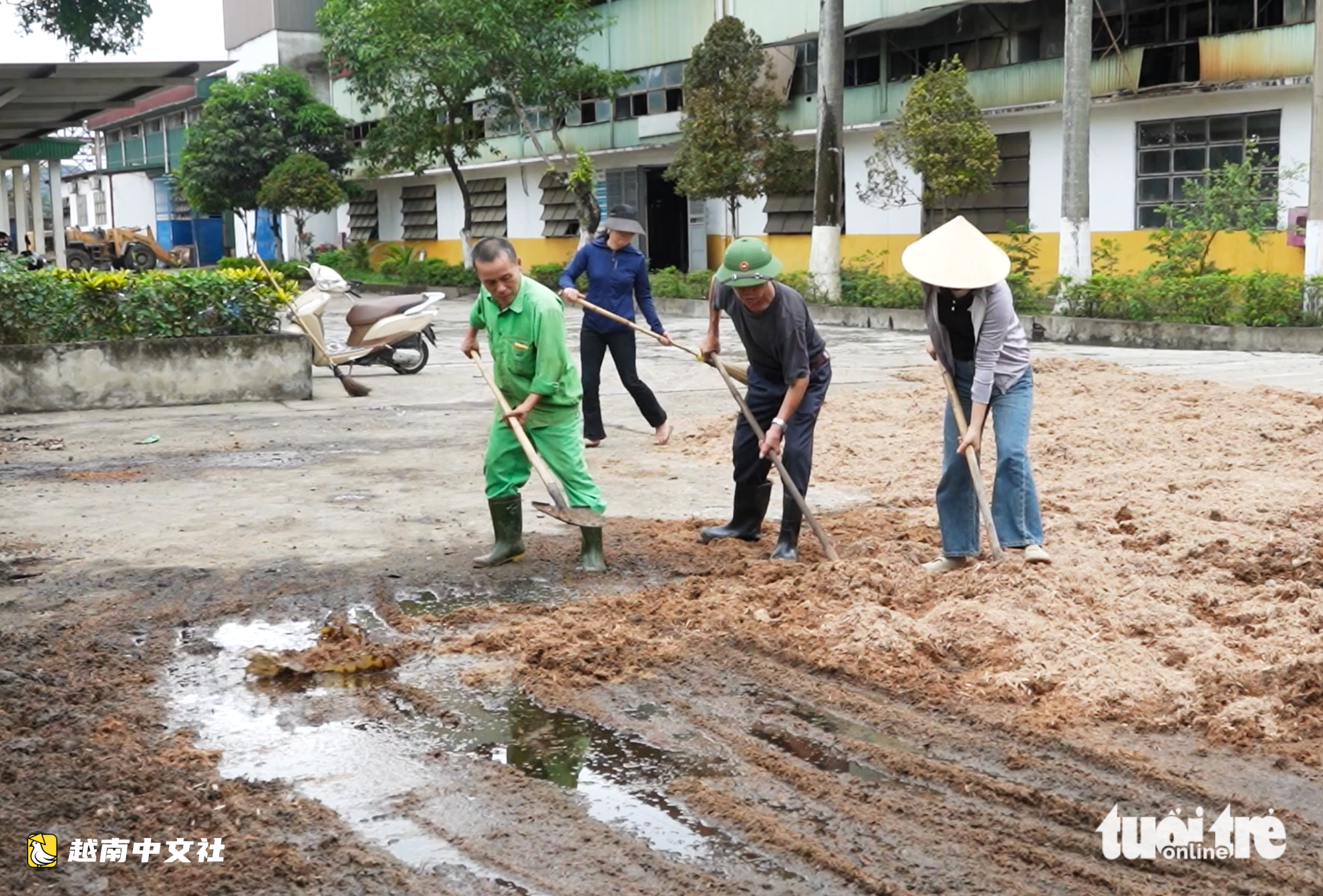 雷暴過後義安省糖漿儲罐破裂現場