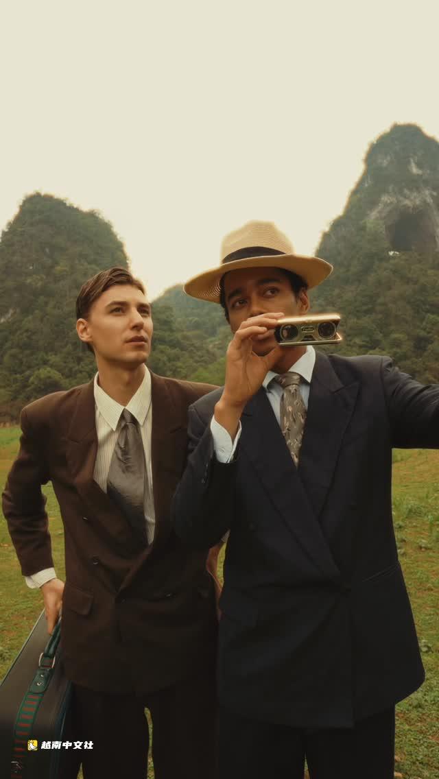 兩位西方小夥將高平拍成電影大片,突然現身寧平