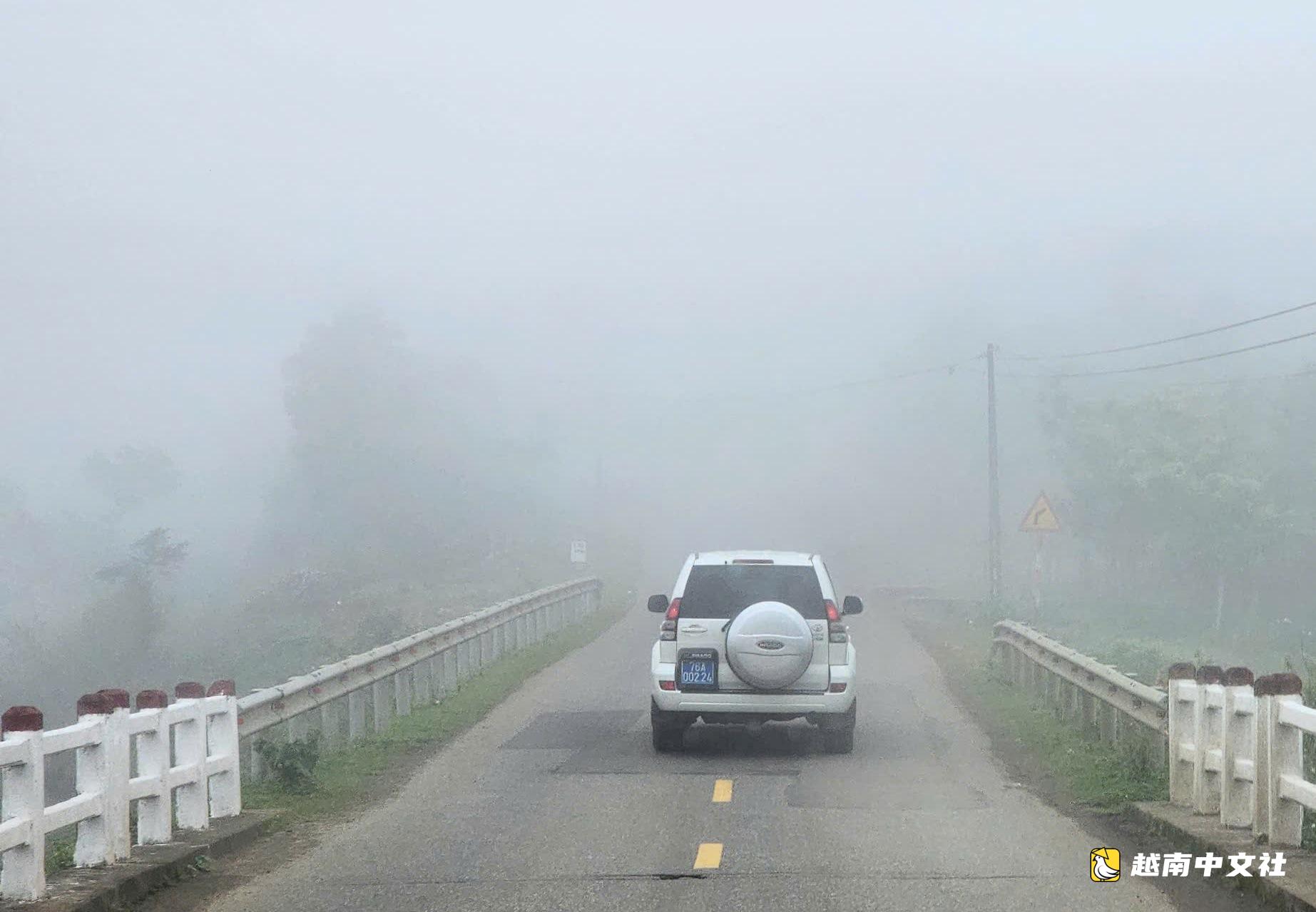 維奧拉克山口 - 極其危險的路段,經驗豐富的司機也感到緊張