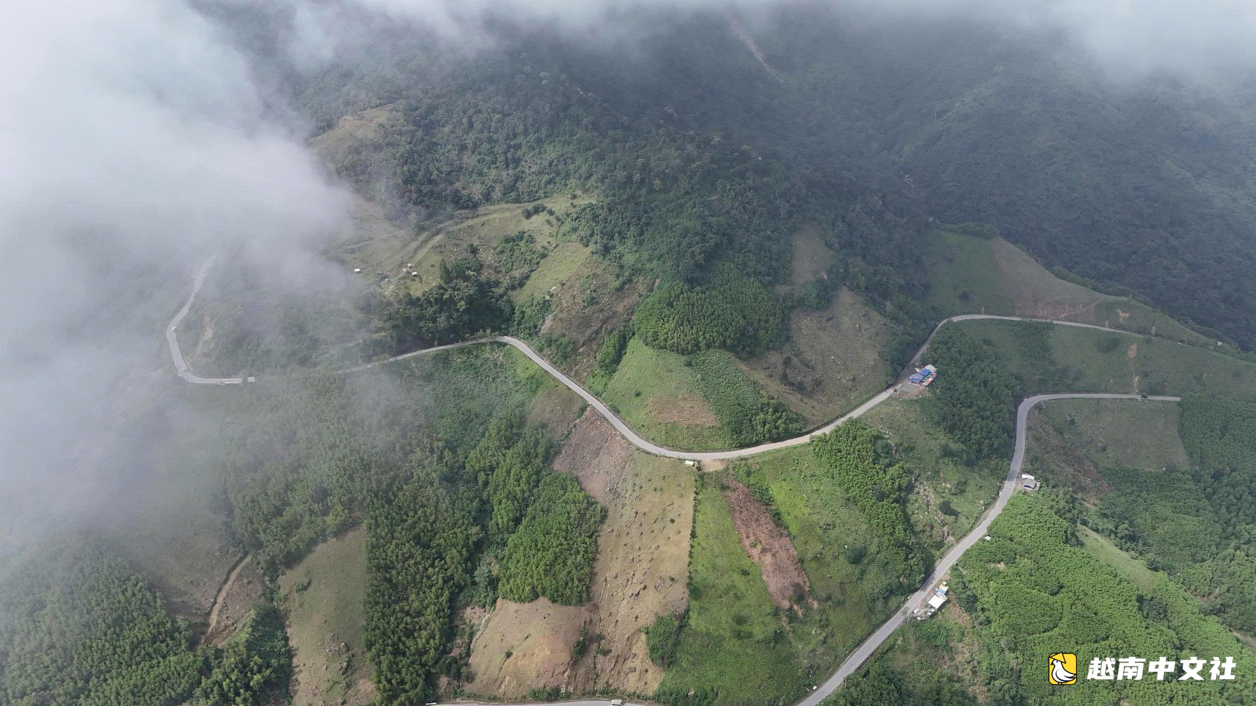 維奧拉克山口 - 極其危險的路段,經驗豐富的司機也感到緊張