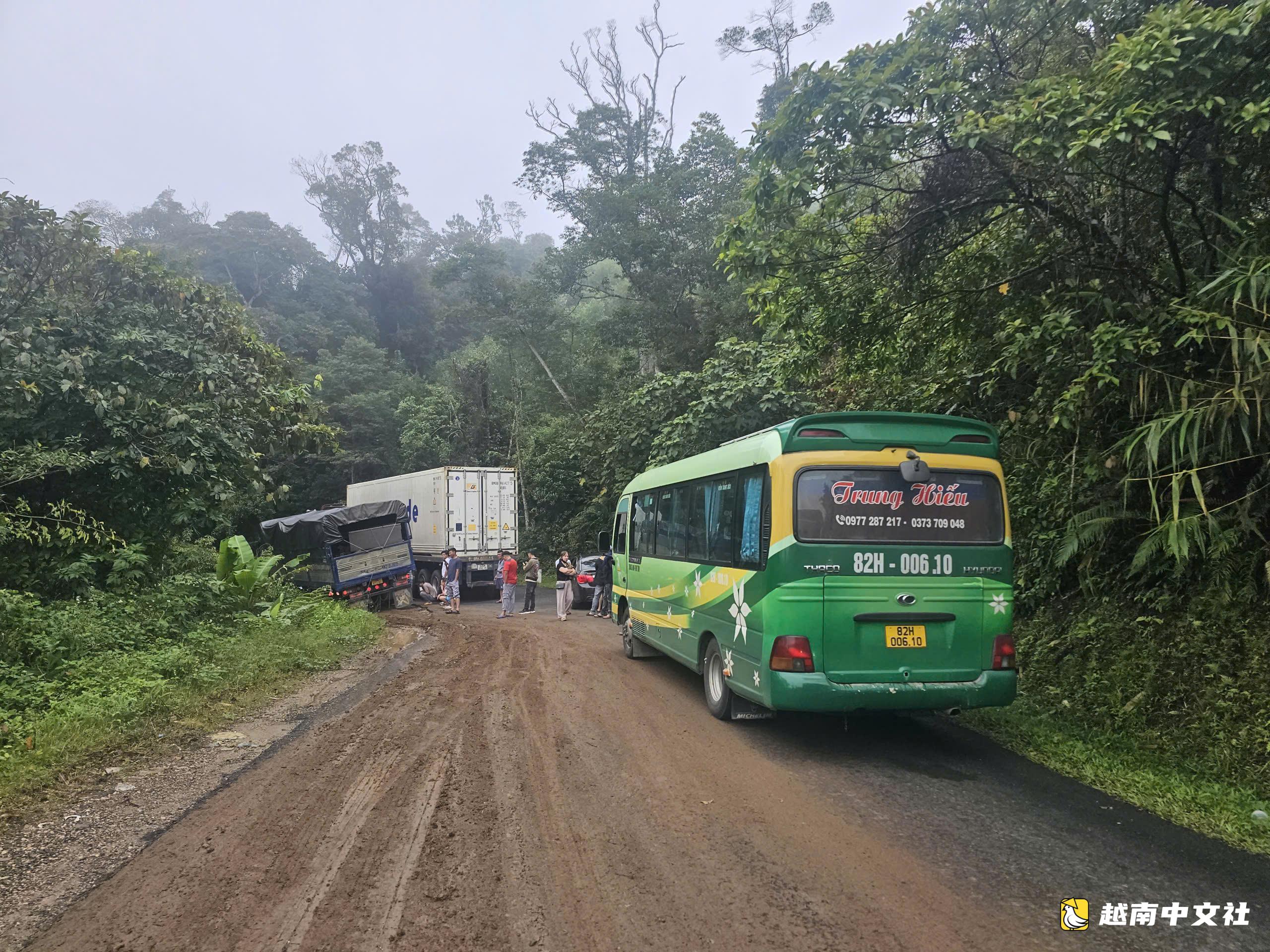 維奧拉克山口 - 極其危險的路段,經驗豐富的司機也感到緊張