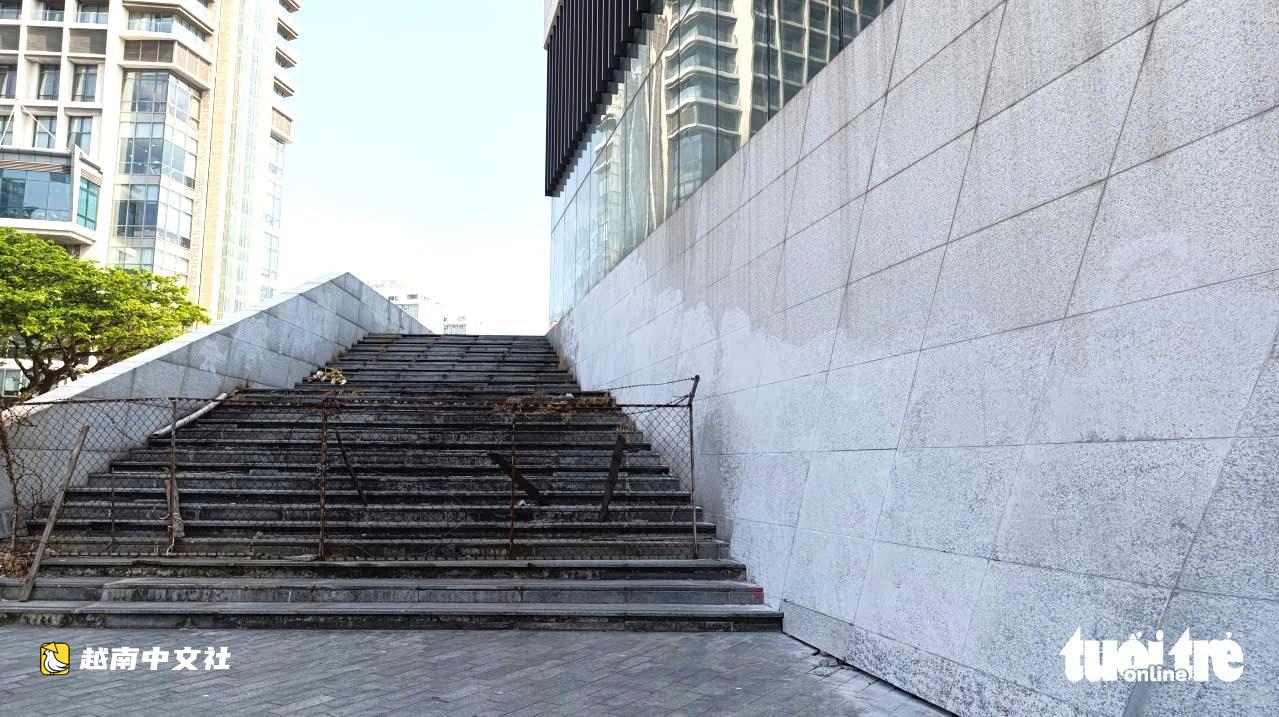 越南峴港韓江邊新貌:百億遊艇碼頭區域煥然一新