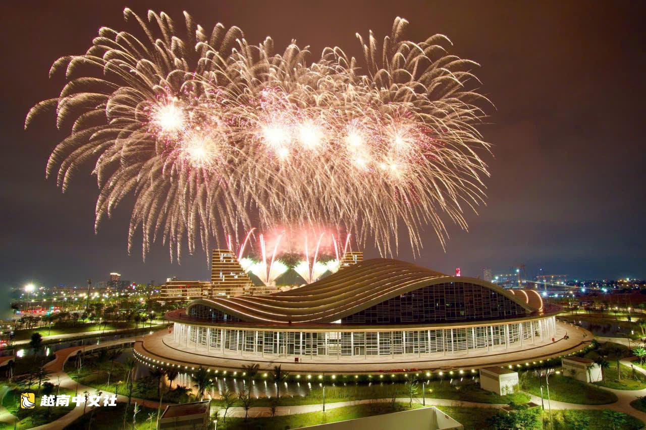 2026年越南海防市紅鳳凰花節開幕