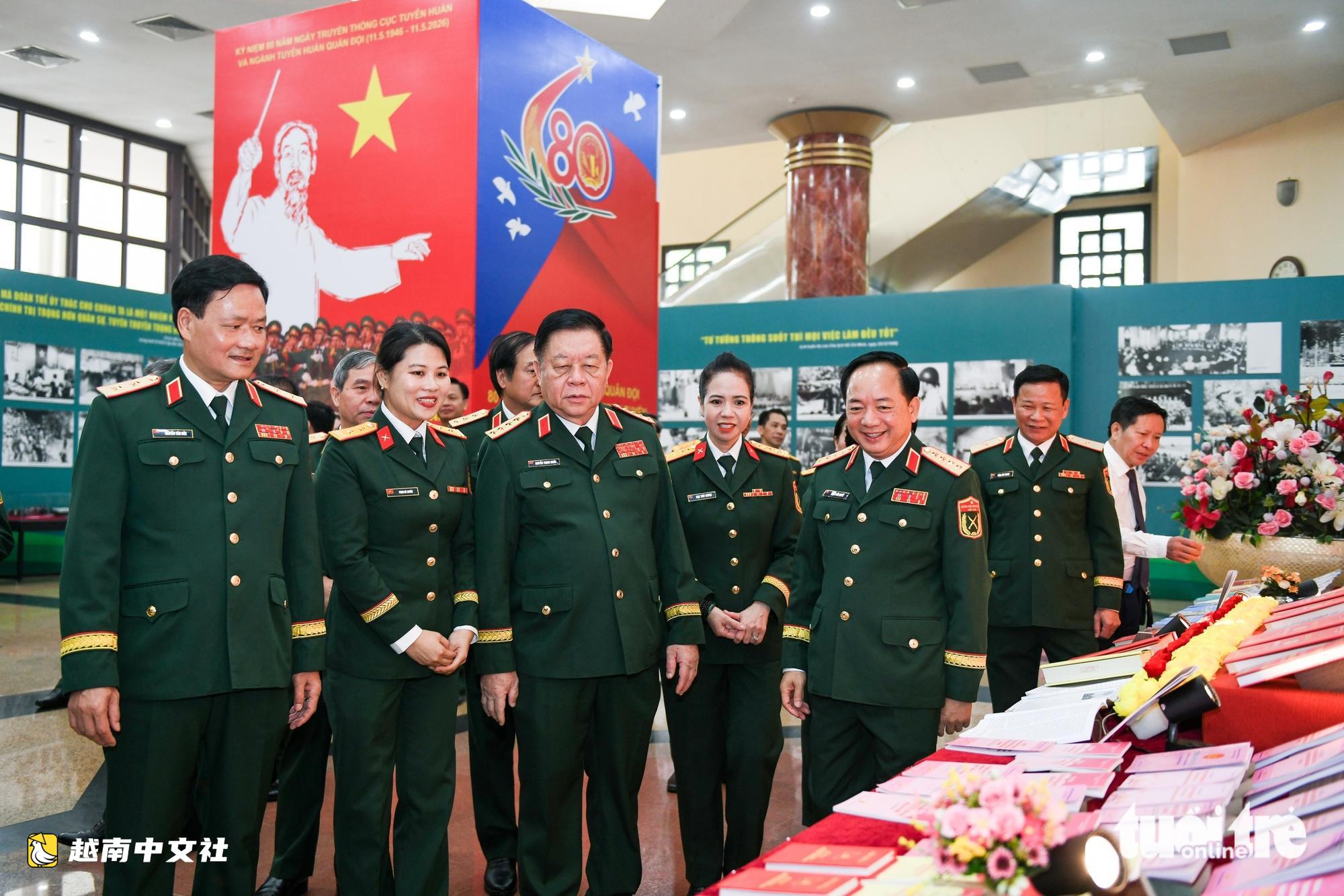 越南宣訓局榮獲一級衛國勳章