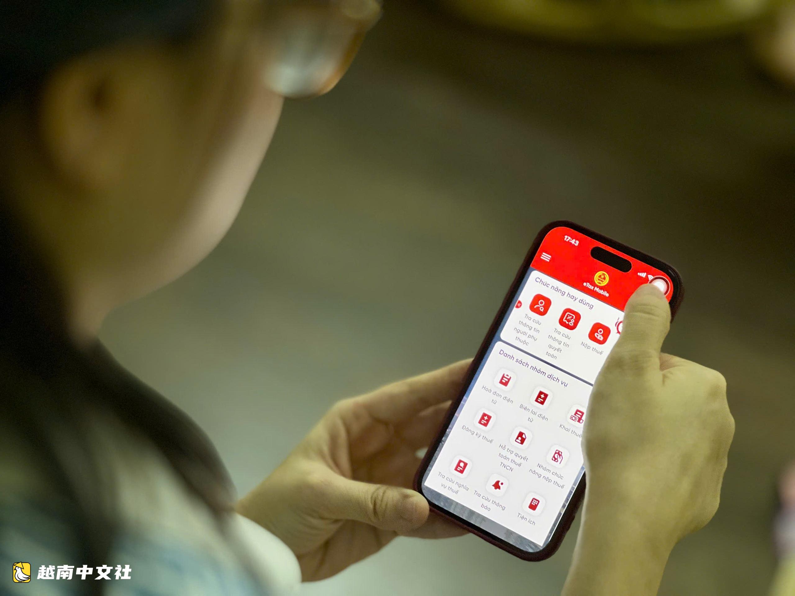 越南:如何知道自己因欠稅被暫緩出境?