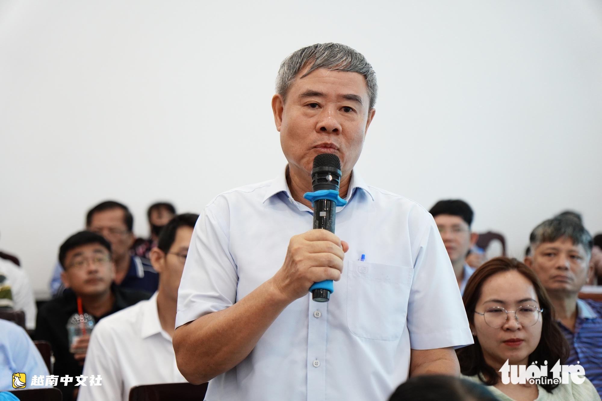 越南胡志明市選民建議出臺合理政策吸引高素質人才