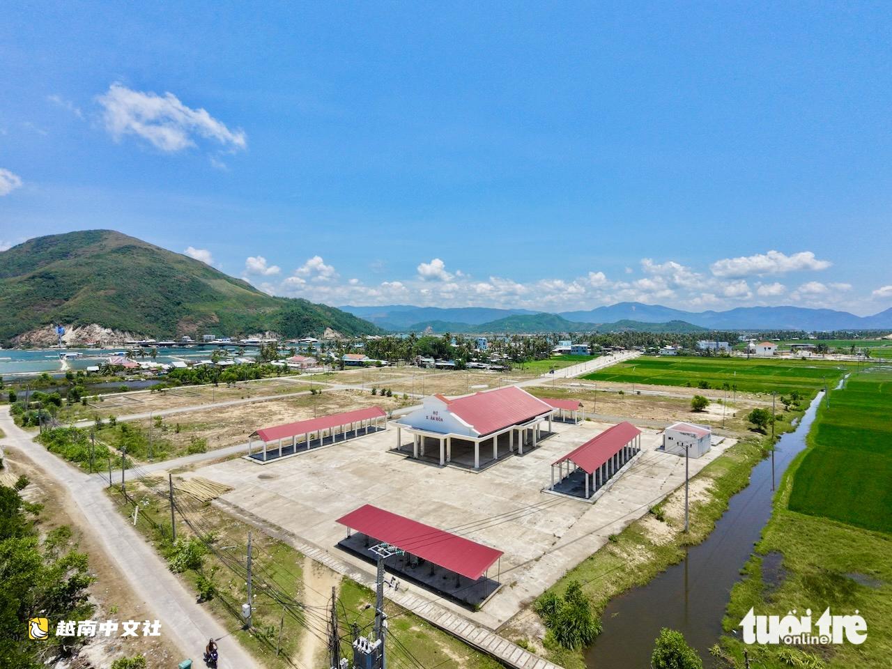越南一市場建成兩年,小商販仍未獲准入場經營
