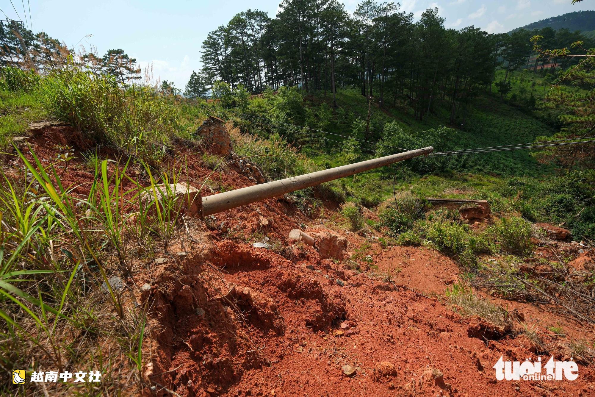 越南大叻-芽莊公路此前雨季滑坡,至今仍未修復