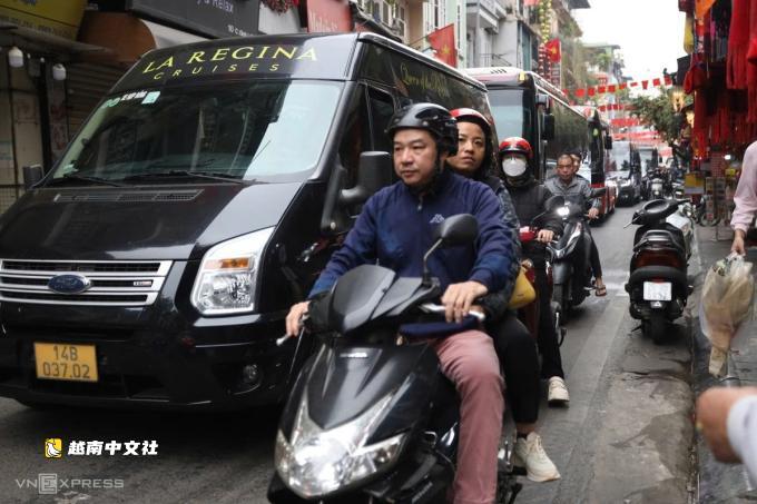 越南提議擴大16座以上客車進入還劍湖區的禁行範圍