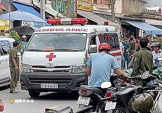 越南胡志明市兩層樓房起火,一名20歲青年身亡