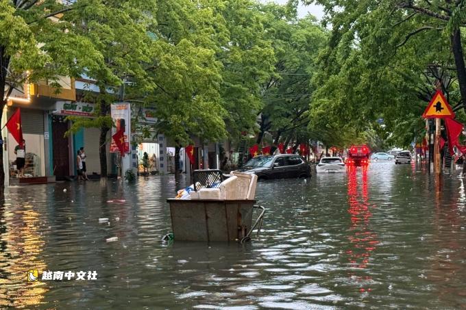 越南廣寧省暴雨引發大面積洪澇