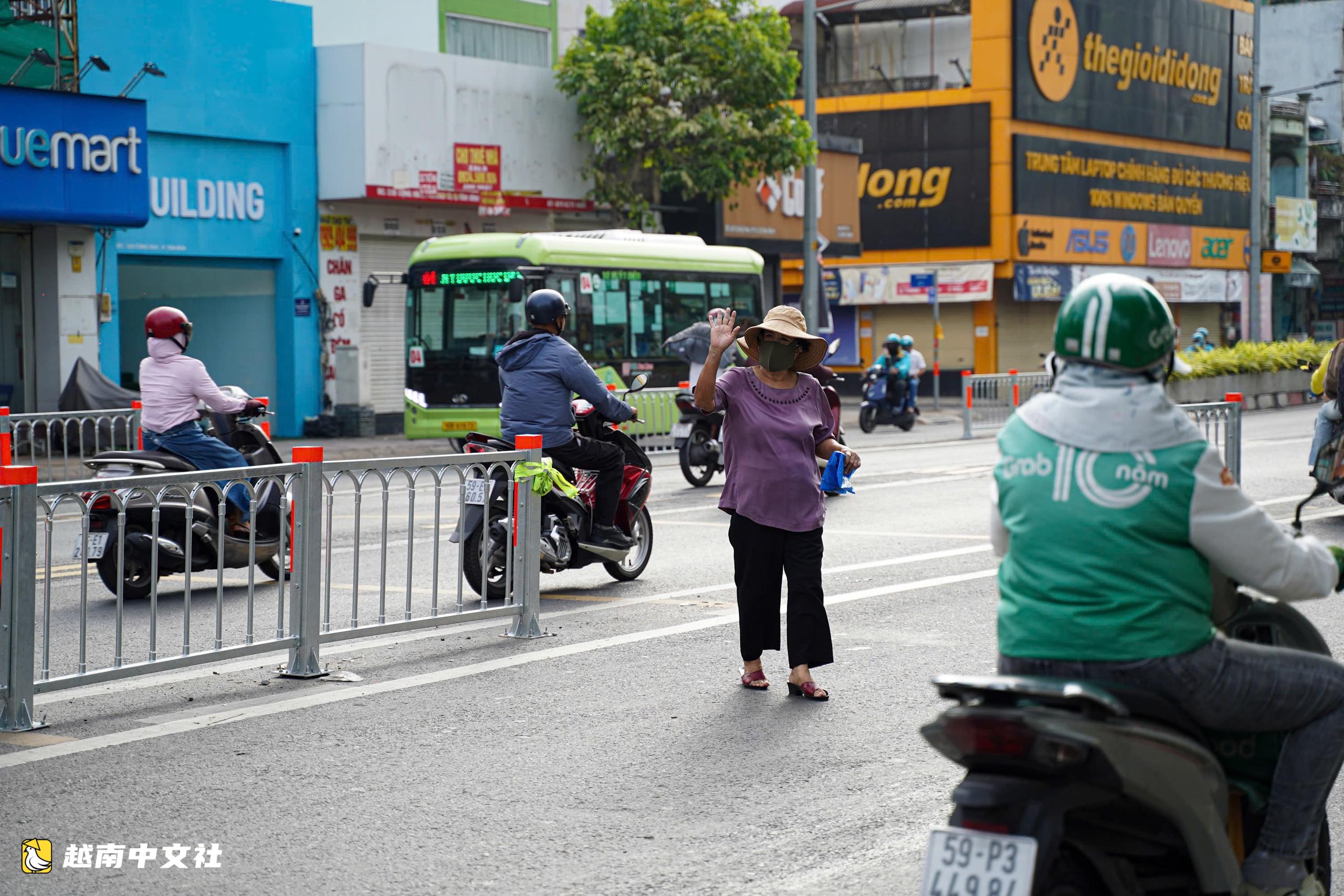 越南共和路分流逆行數日後,讀者提出更多解決方案