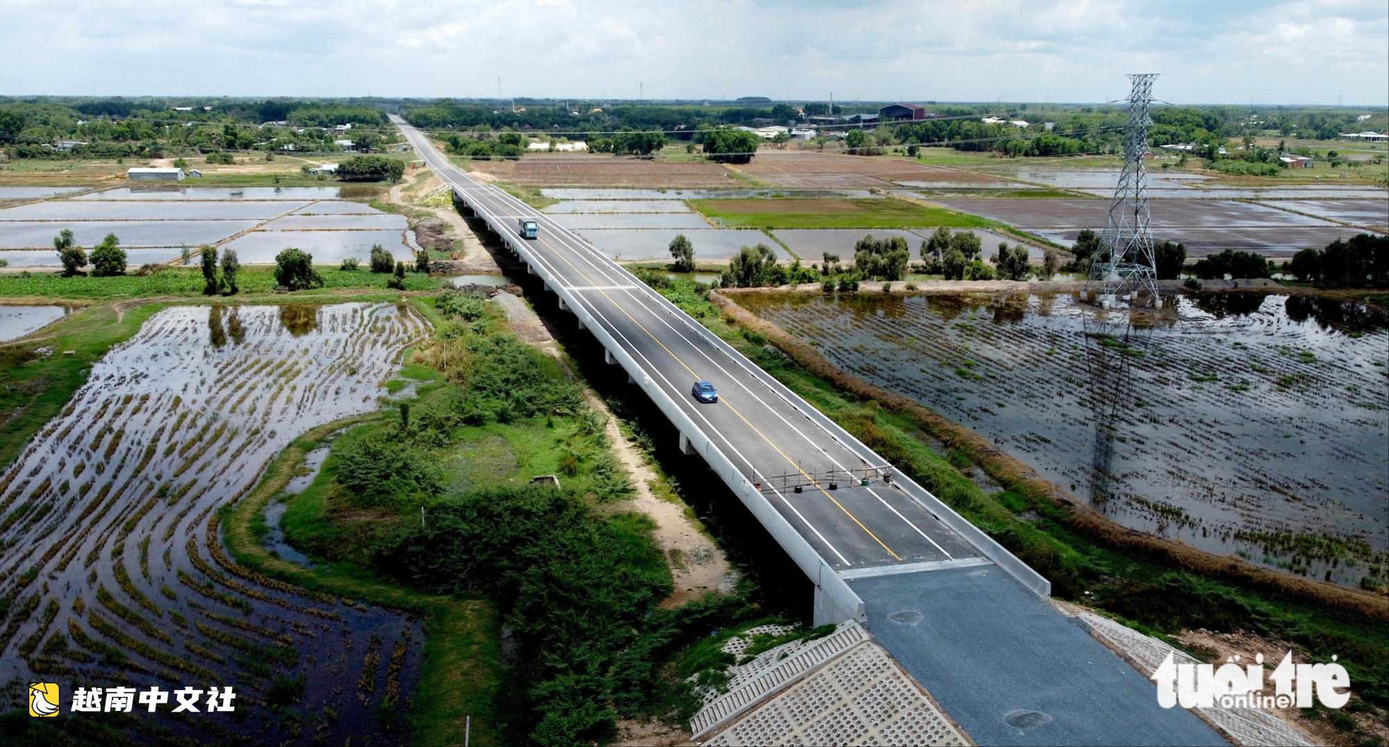 越南加快胡志明路連接22號國道至隆安省方向的項目進度
