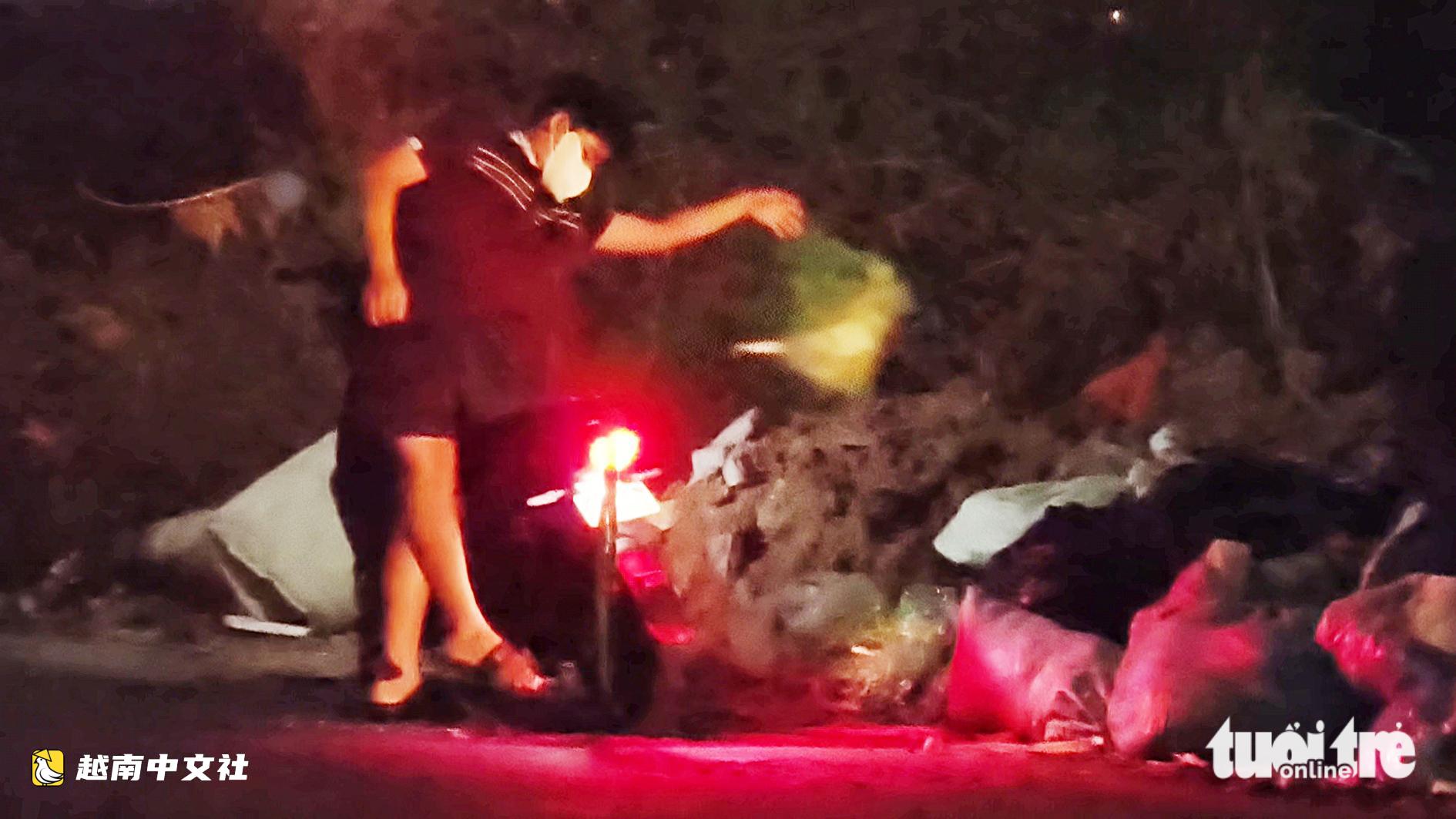 胡志明市垃圾亂倒問題嚴重:不分青紅皂白,日夜不停