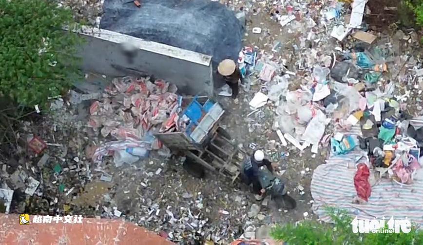 越南檢查處理平興和墓地旁垃圾堆問題 此前《青年報》曾報道