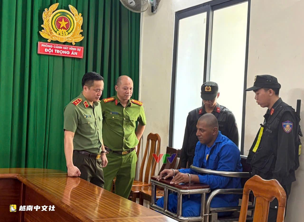 越南胡志明市警方抓獲兩名按境外指令持槍殺人嫌犯