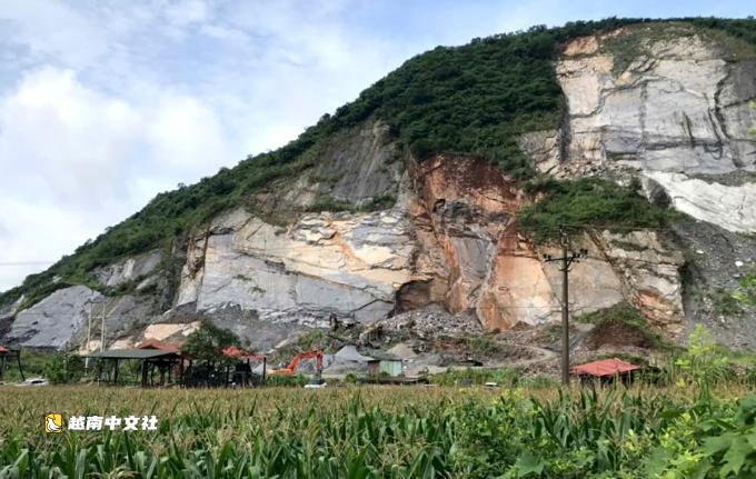 越南山體滑坡掩埋三名工人後,採石場暫停運營