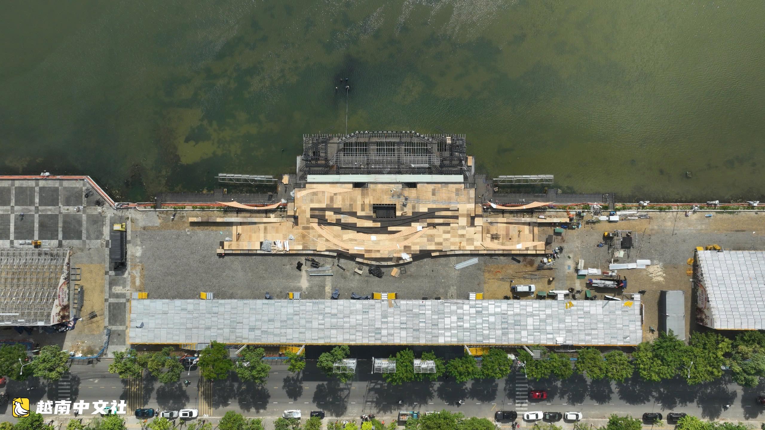 近距离探访2026年越南岘港国际烟花节巨型舞台开幕前夕