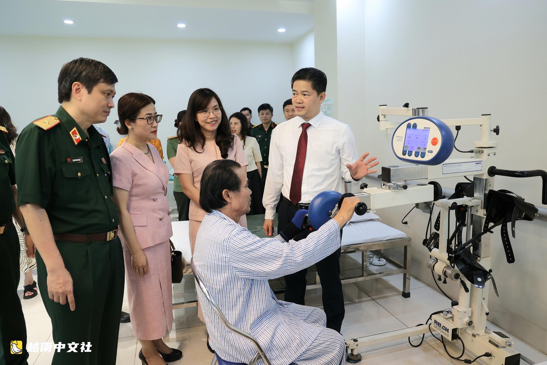越南卫生部提议将传统医学纳入家庭健康护理