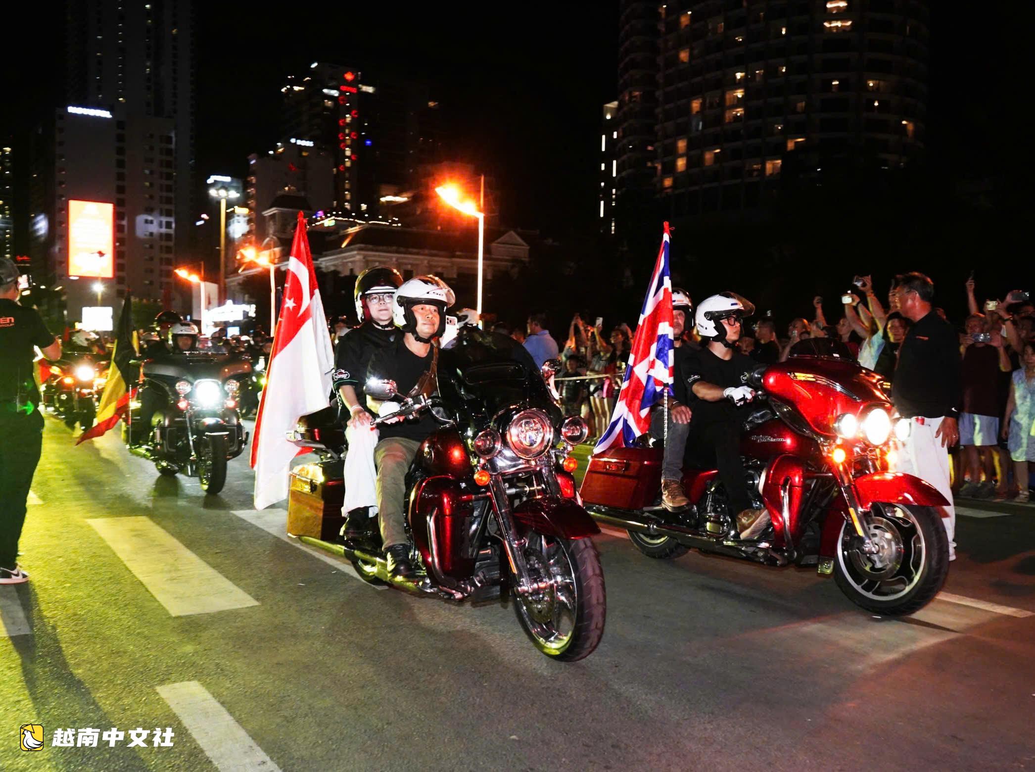 超1000名摩托車手“湧向”越南芽莊,點燃亞太摩托車節