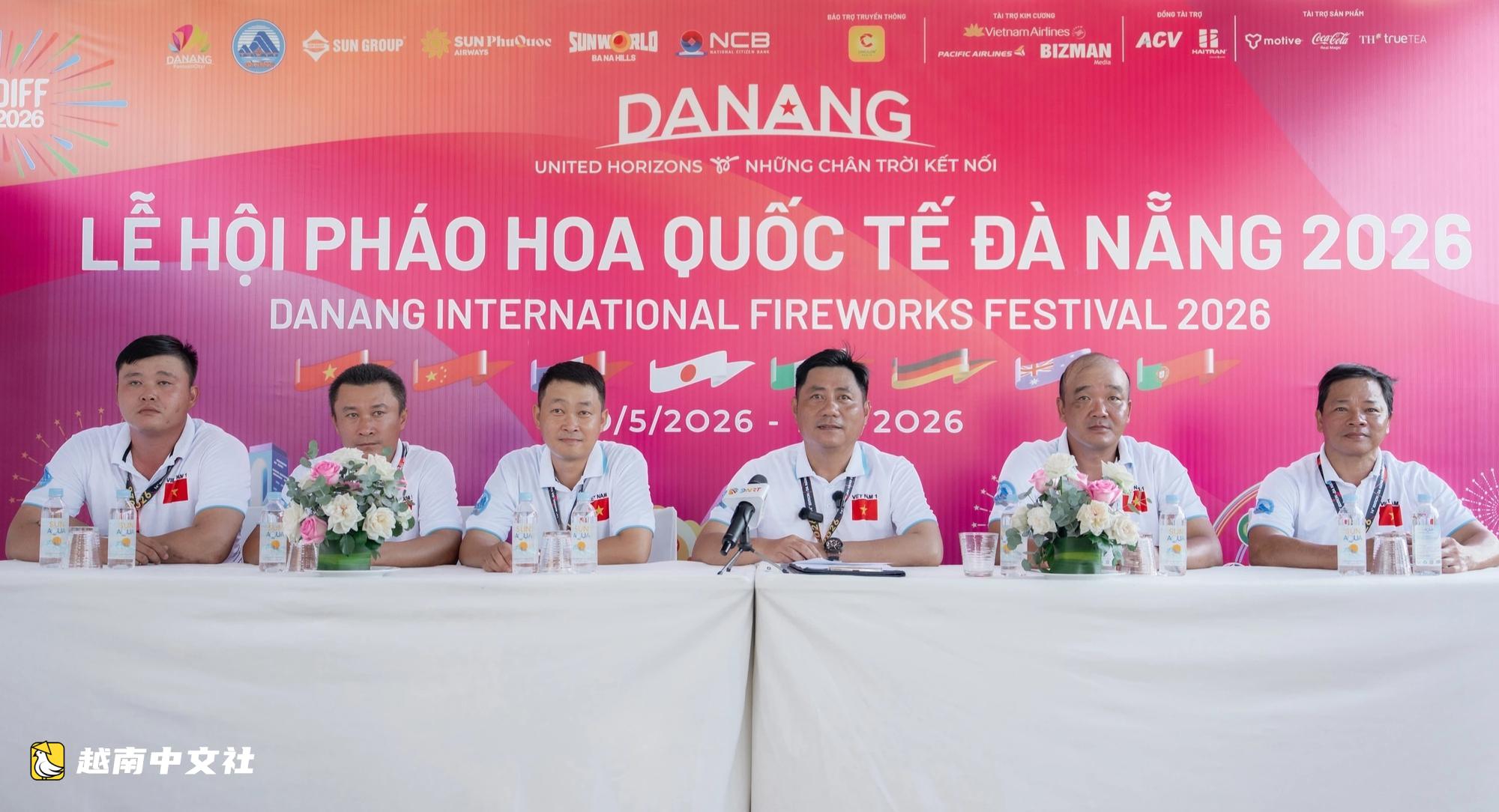 越南峴港國際煙花節:數千枚煙花準備點亮韓江