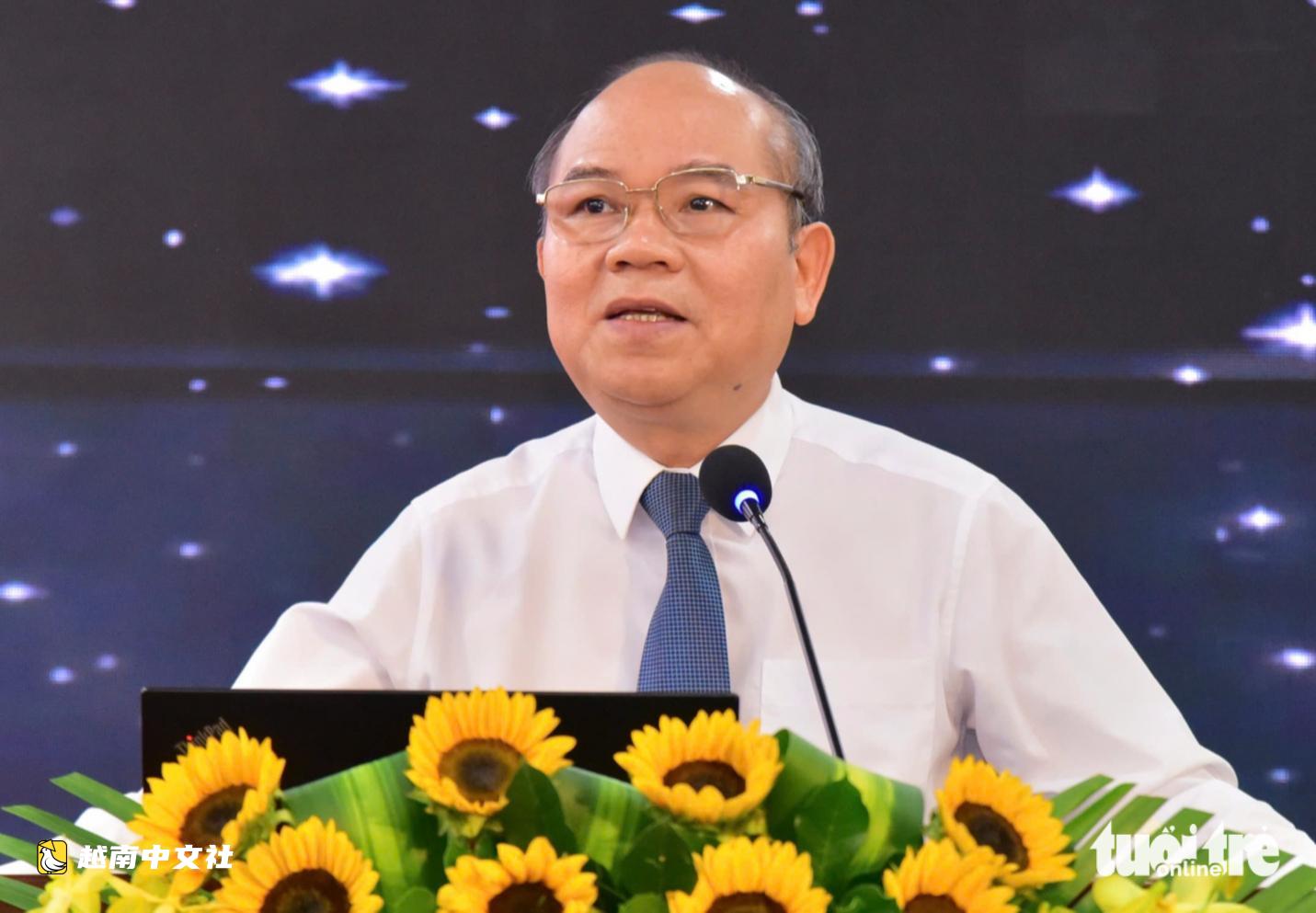 越南阮文得主席:早日解決所有積壓項目,推動兩位數增長