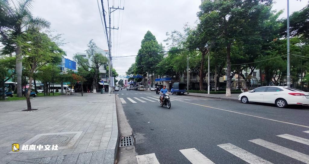 越南芽莊馬翁地下通道建設將如何影響學校、公園和龍山寺?