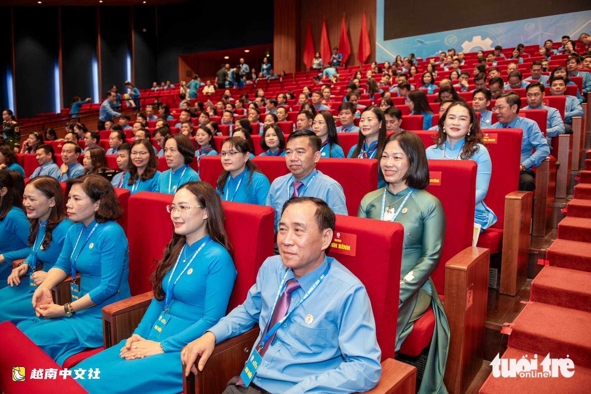 越南第十四届工会大会:272000亿越盾关怀劳动者