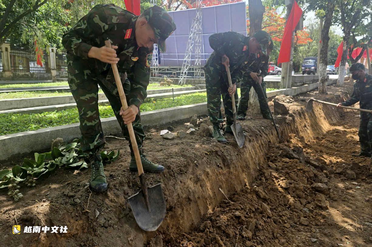 越南副總理:為了將烈士遺骸帶回故鄉,任何微小的跡象都不應被忽視