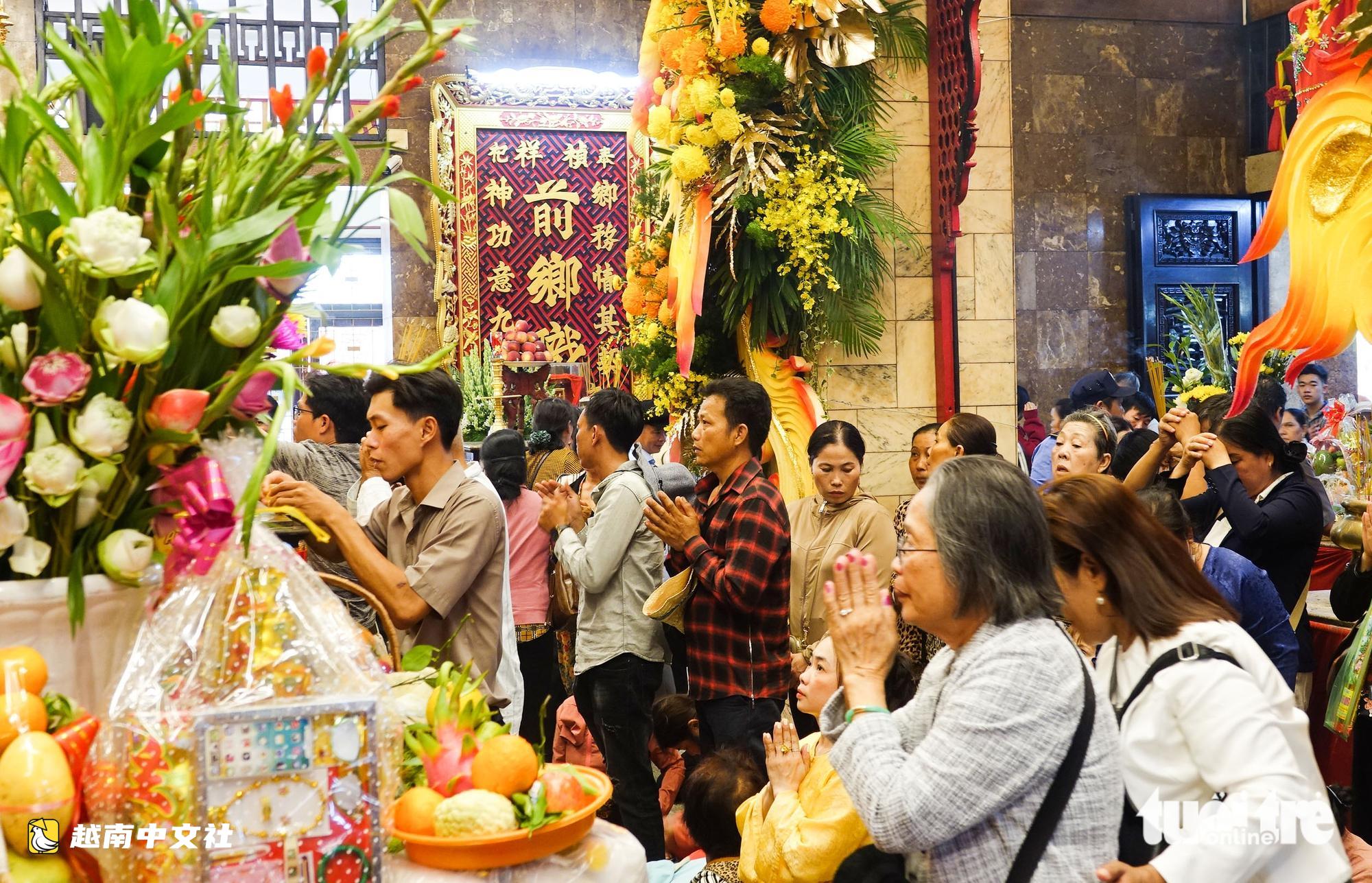 越南安江省希望將主處婆山聖廟祭祀大典打造成大型文化、旅遊活動