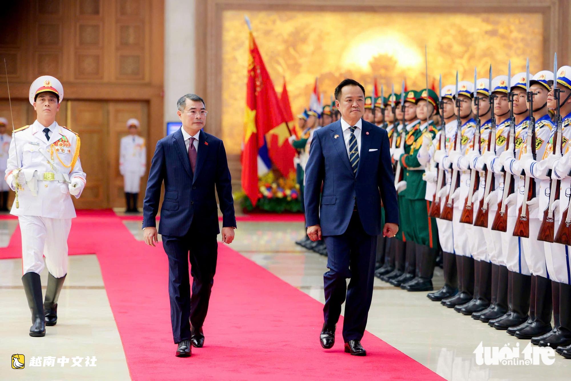越南舉行儀式歡迎泰國總理阿努廷·查恩維拉庫爾首次訪越
