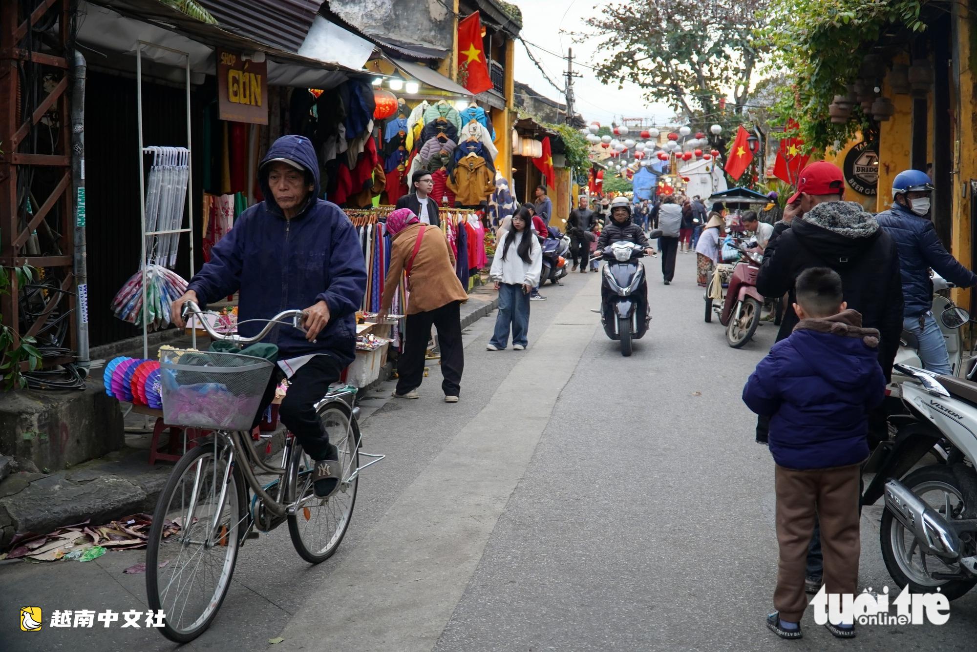 越南會安橋街前土地價格定為每平方米1.7億越南盾,為原廣南地區最高