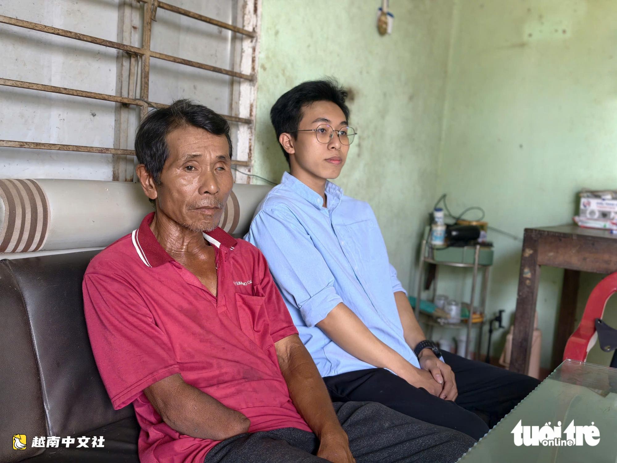 越南男孩在正式考試前將家變成“無監考考場”