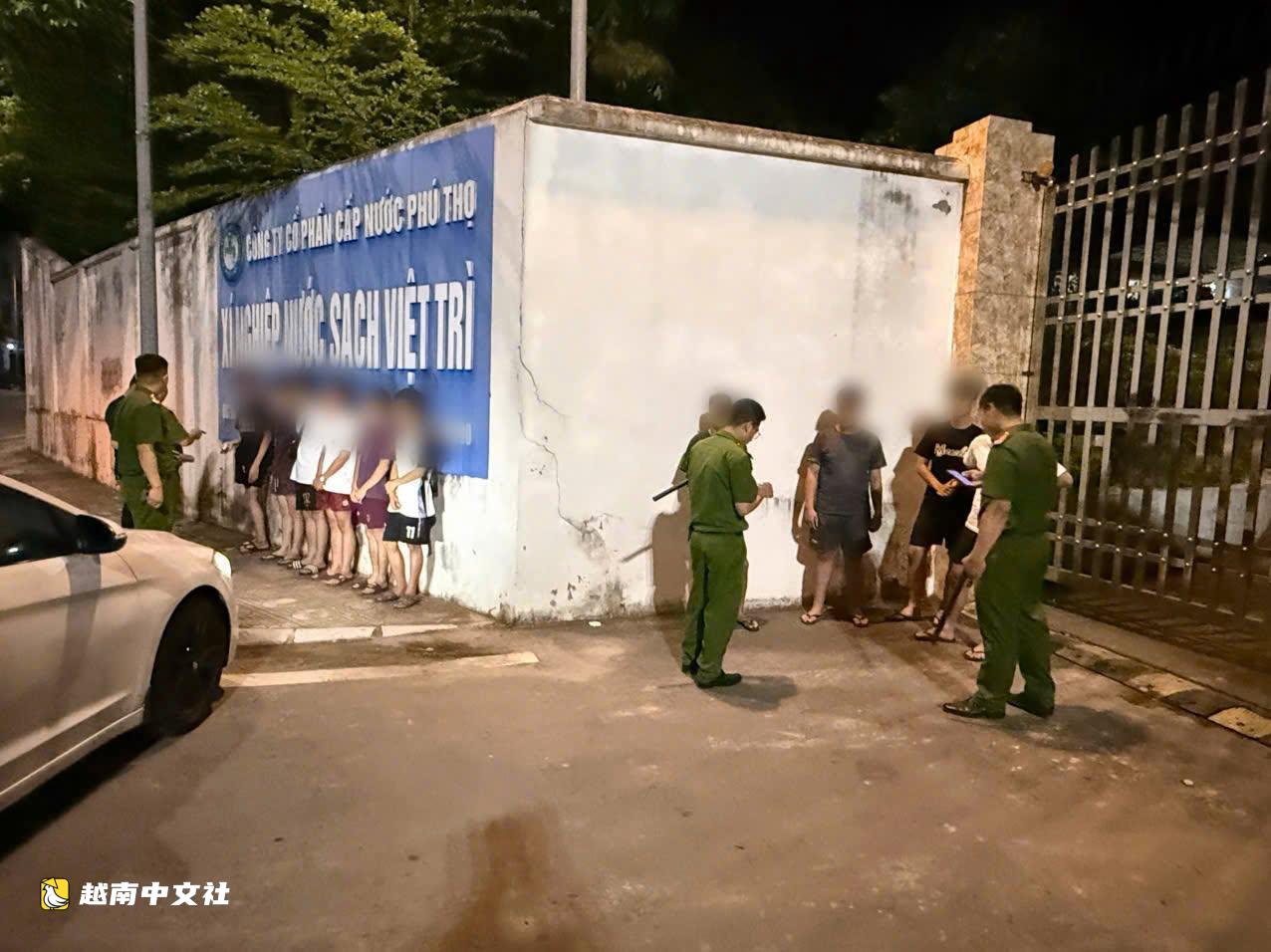 越南富壽省警方藉助AI攝像頭僅用30分鐘識別出18名在街頭聚眾鬥毆的青少年