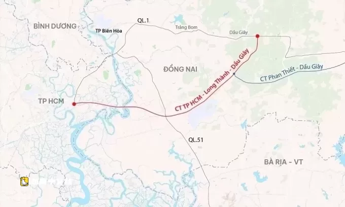 越南胡志明市-隆城高速擁堵近10公里