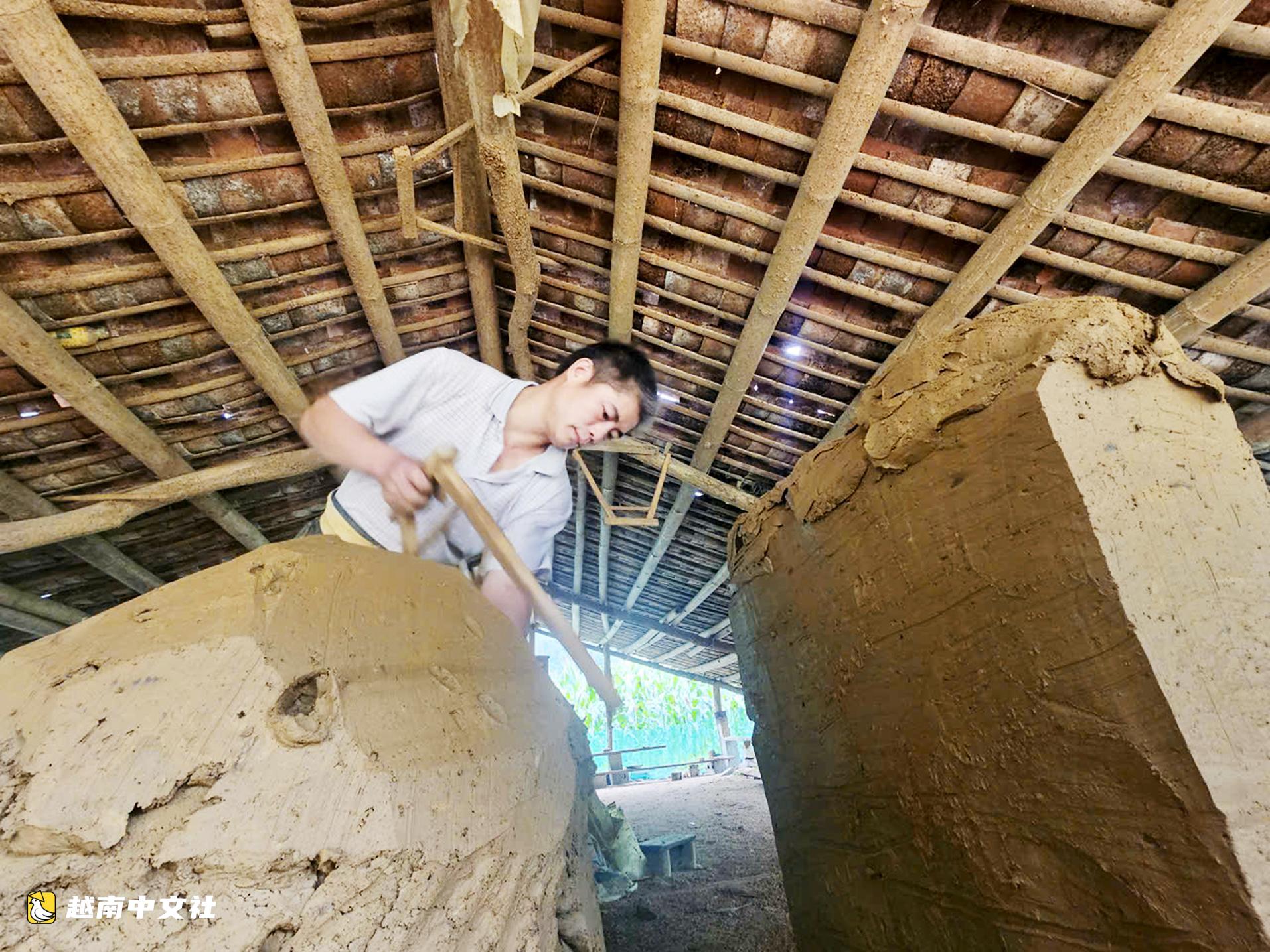 200年曆史的越南隴漓陰陽瓦村
