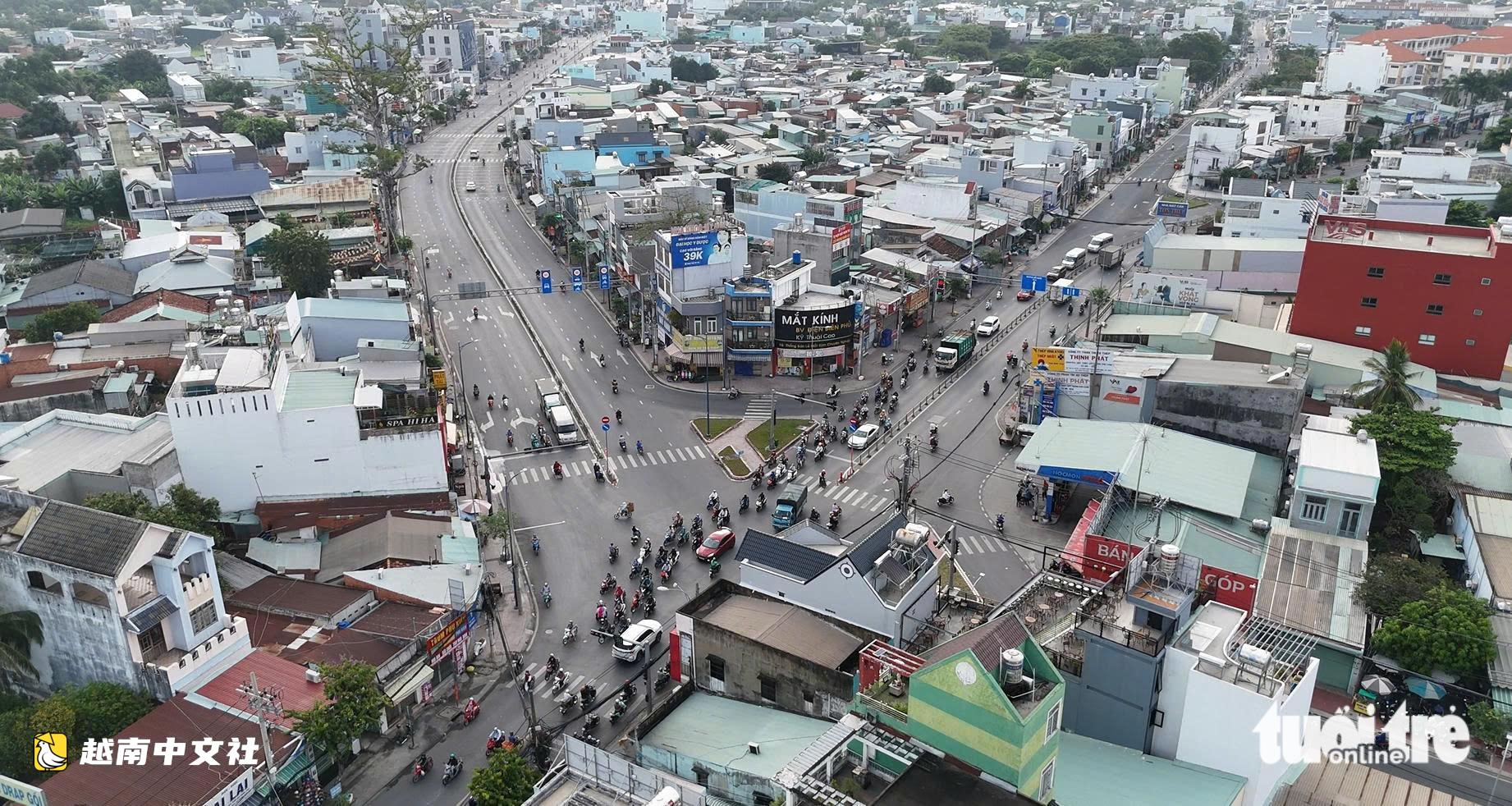 越南胡志明市各鄉改為坊後呈現繁華街景