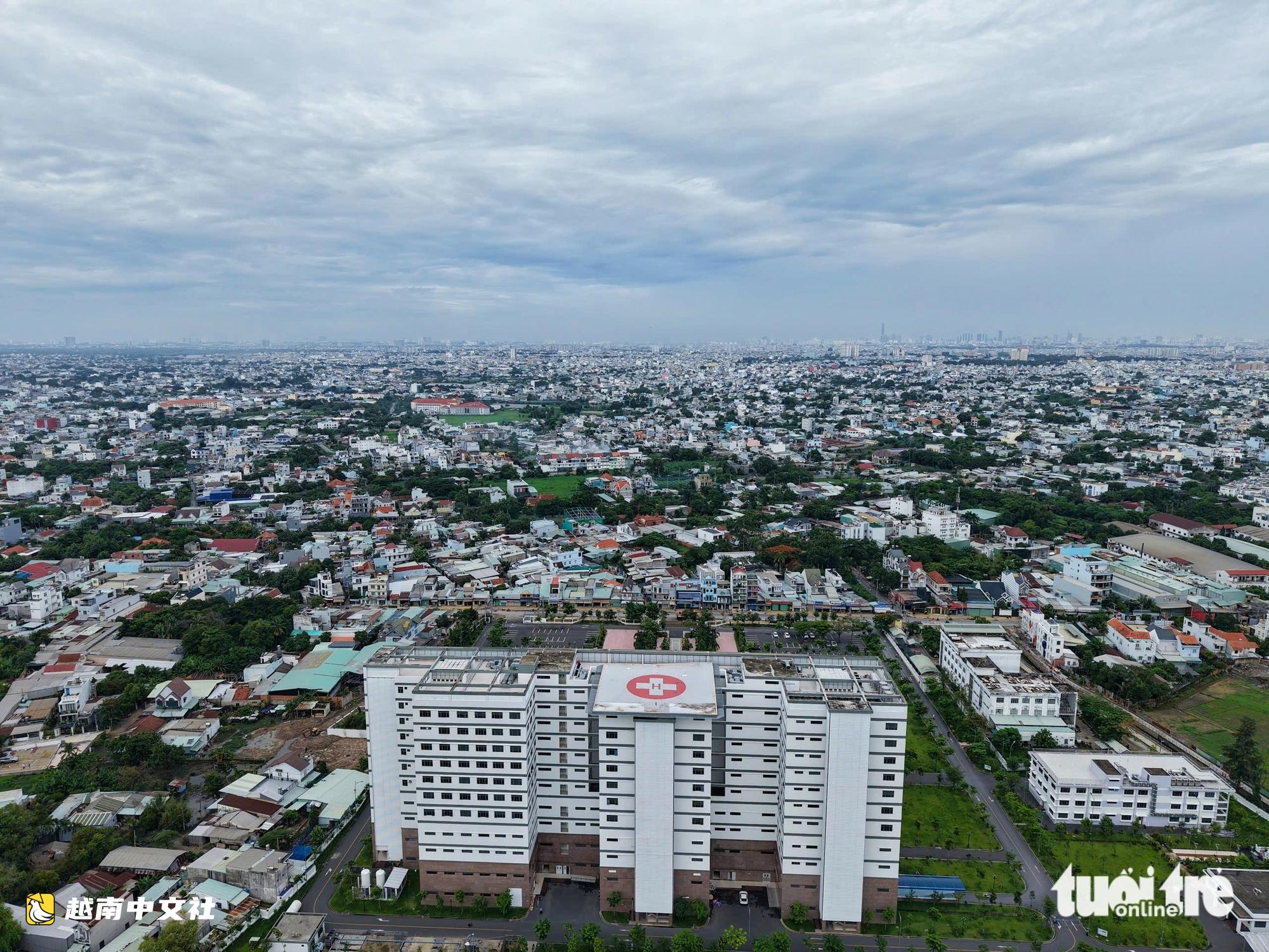 越南胡志明市各鄉改為坊後呈現繁華街景