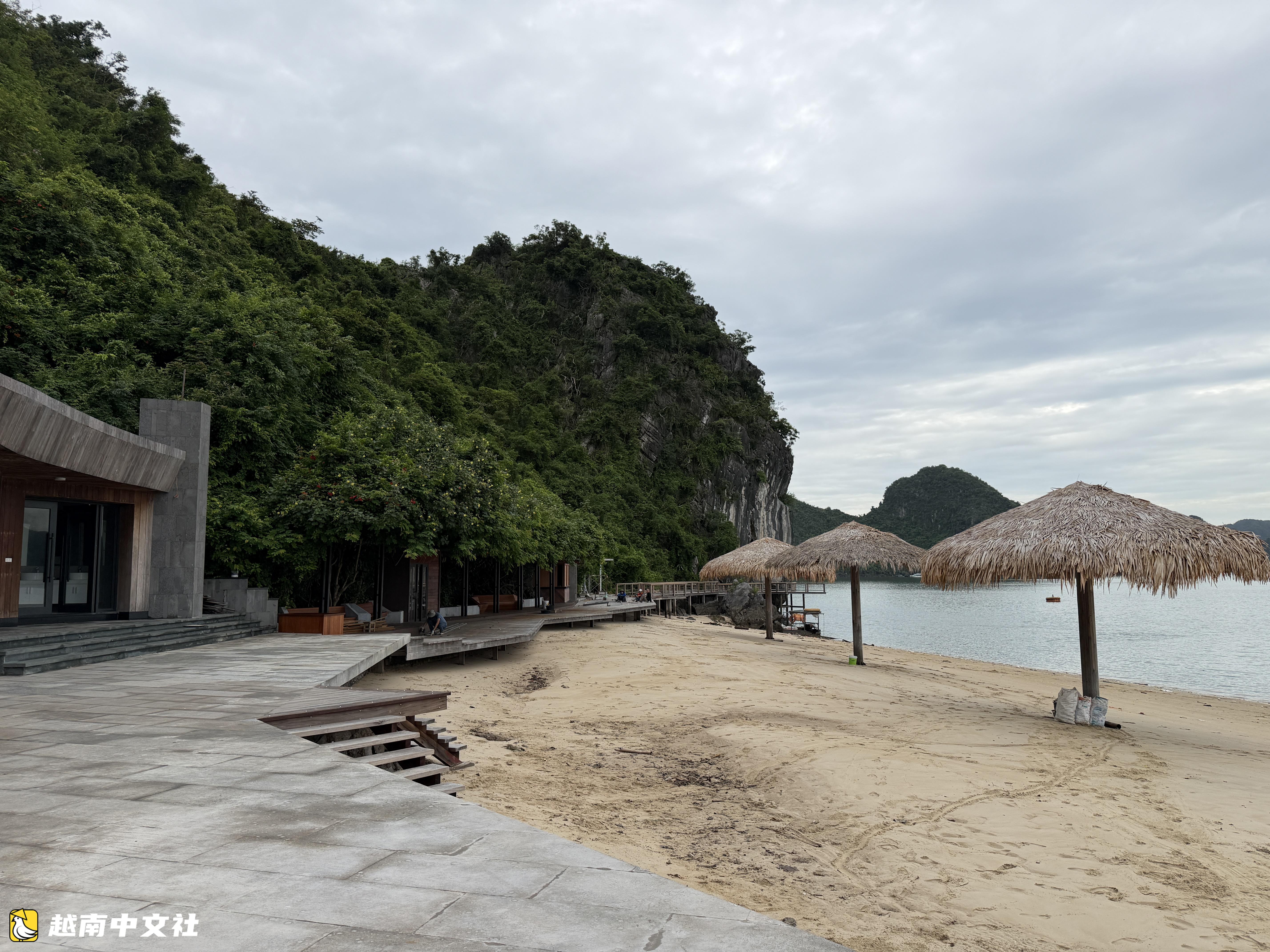 越南下龍灣躋身世界百強海灘之列的Soi Sim海灘將於6月底投入運營