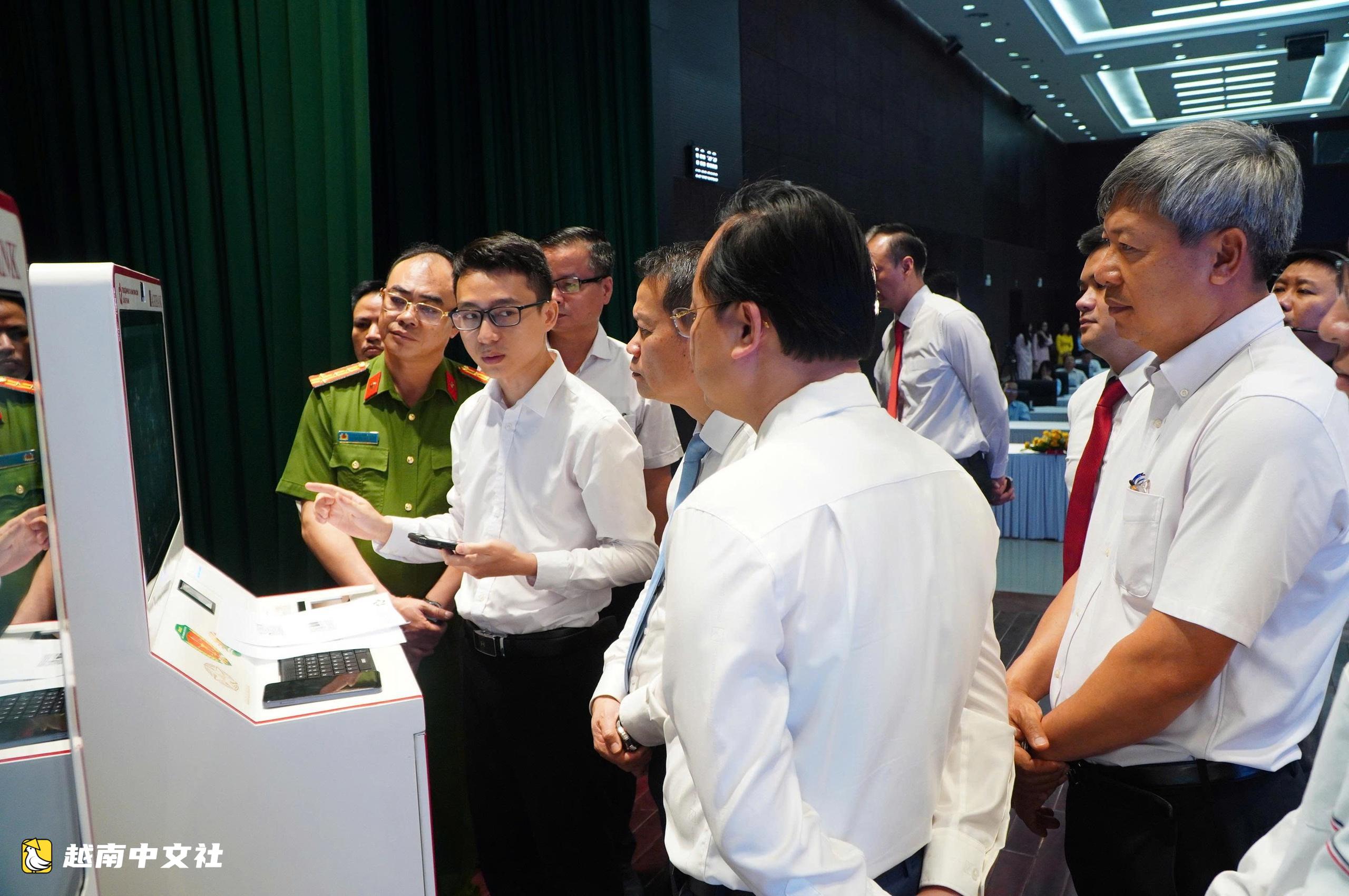 越南峴港啟用11個數字公共服務站服務民眾