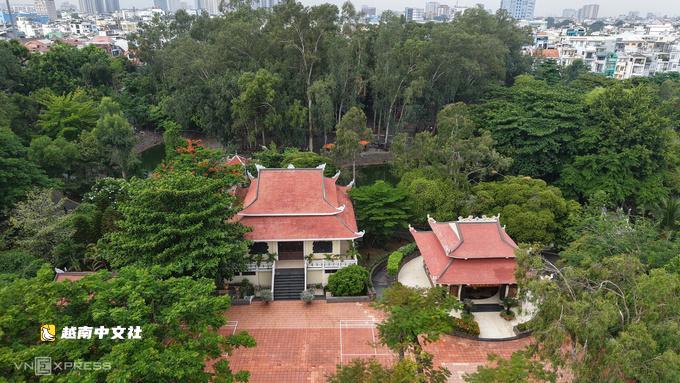 越南黎氏蓉公園發現烈士墓異常跡象