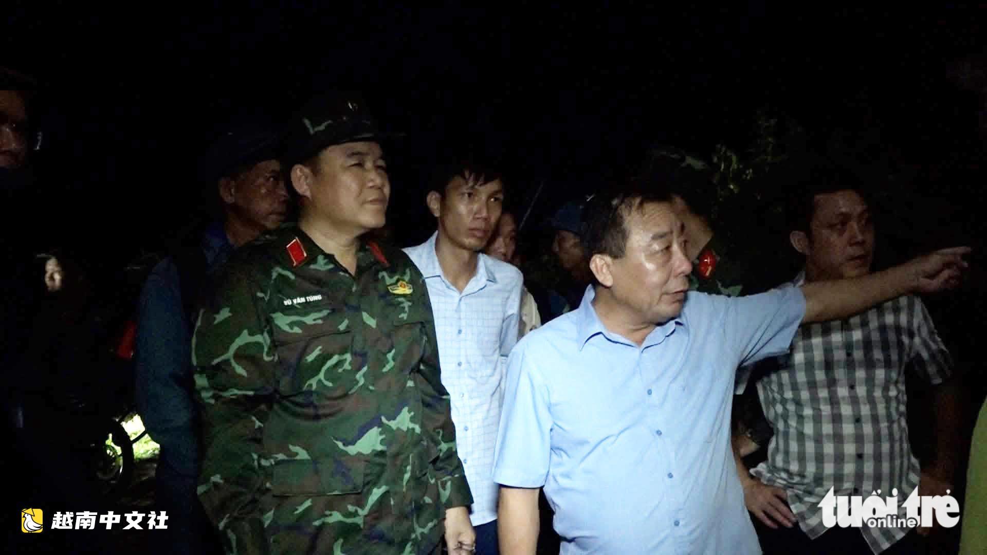 越南義安省數千人徹夜撲救森林火災