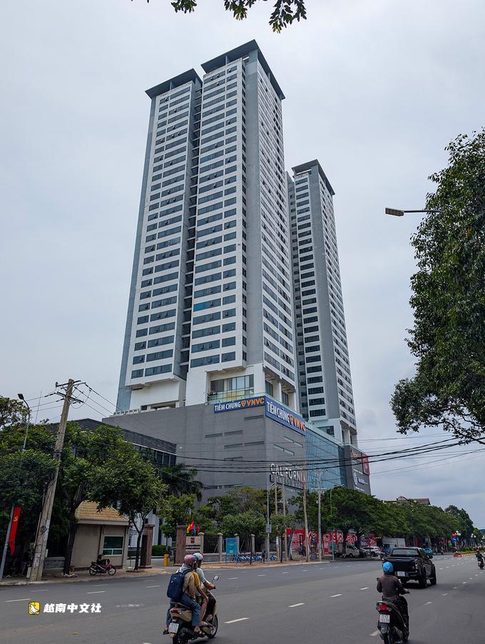 越南頭頓市34層公寓樓再現裂縫,將進行全面檢測