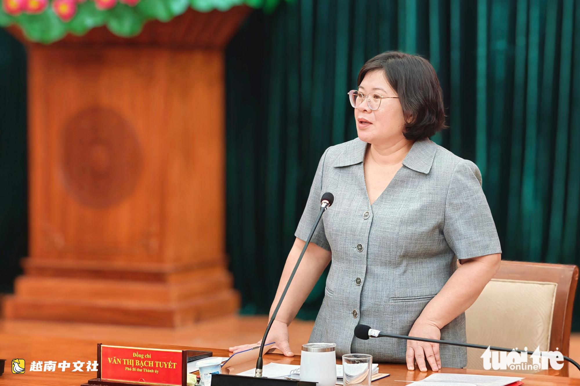 越南胡志明市市委副書記範文白玉:集中精力提升幹部公務員素質