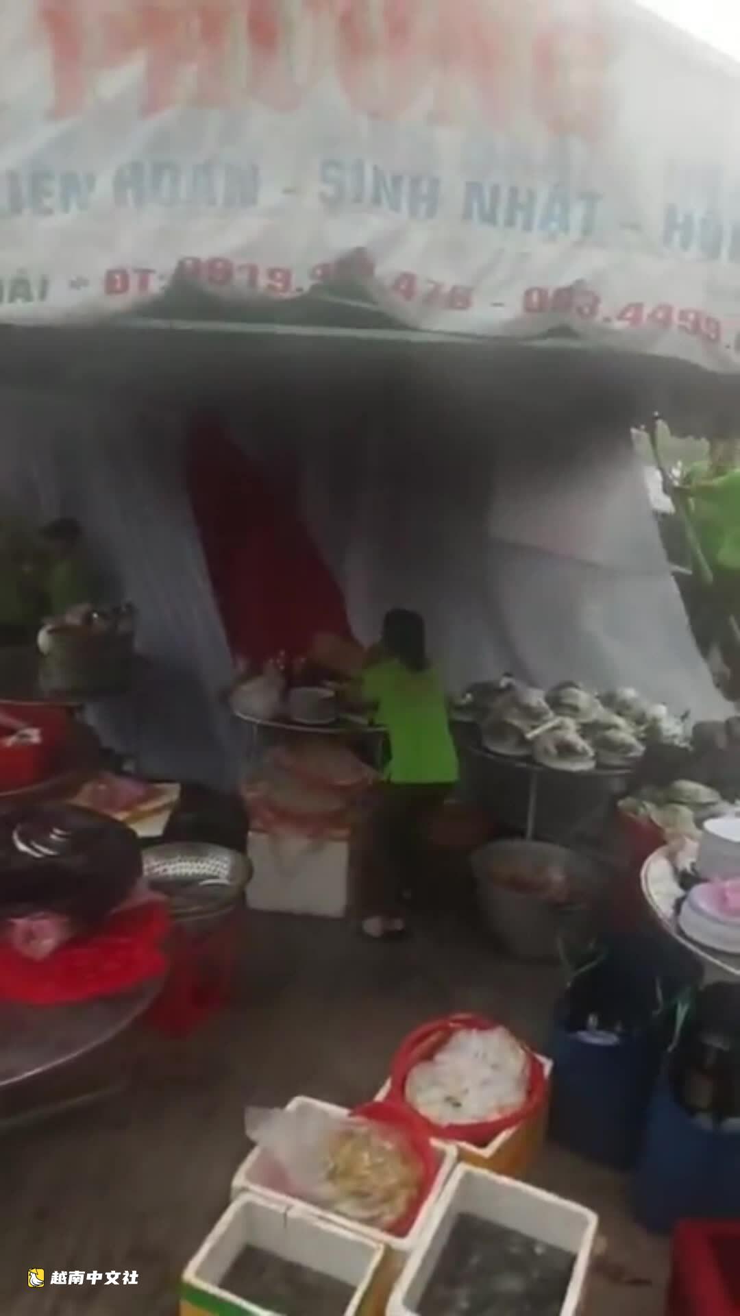 越南龍捲風掀翻坊辦事處屋頂,兩人受傷