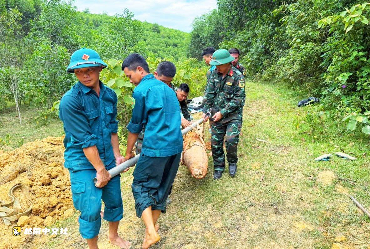 越南一小學挖地基,發現250公斤未爆炸彈